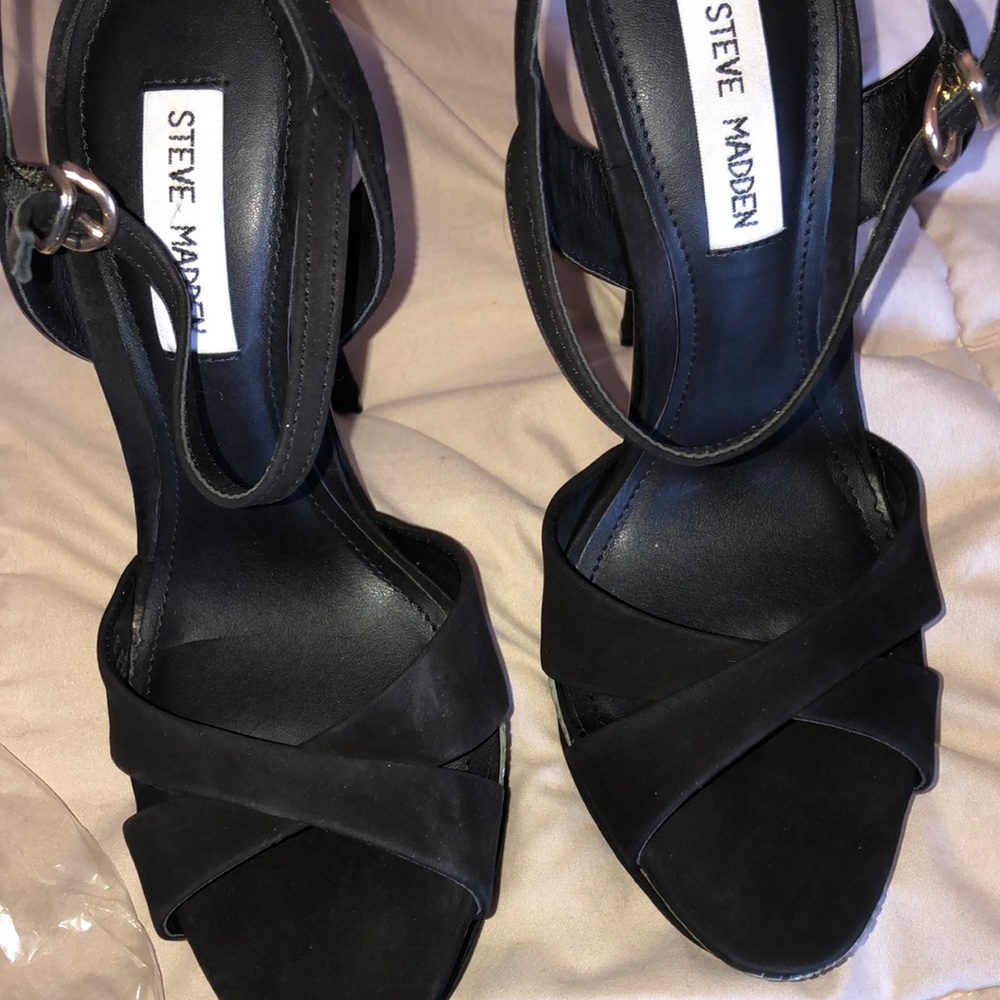 Steve Madden high heels 3-5 inches 9 womens brand new never worn with box